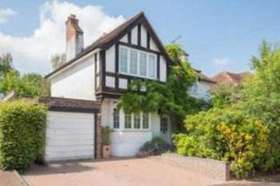 4 bedroom Detached f...